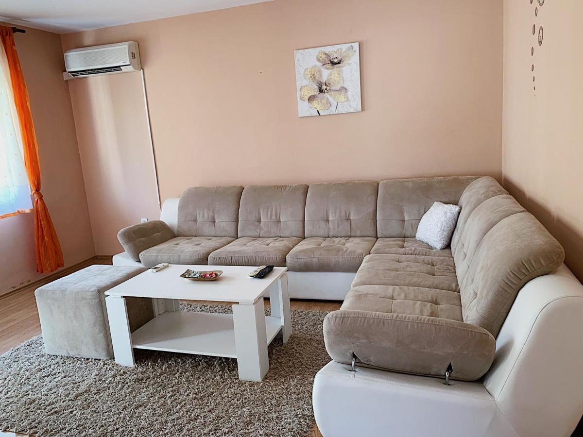 Apartment Sunny Bulevar Mostar Esterno foto